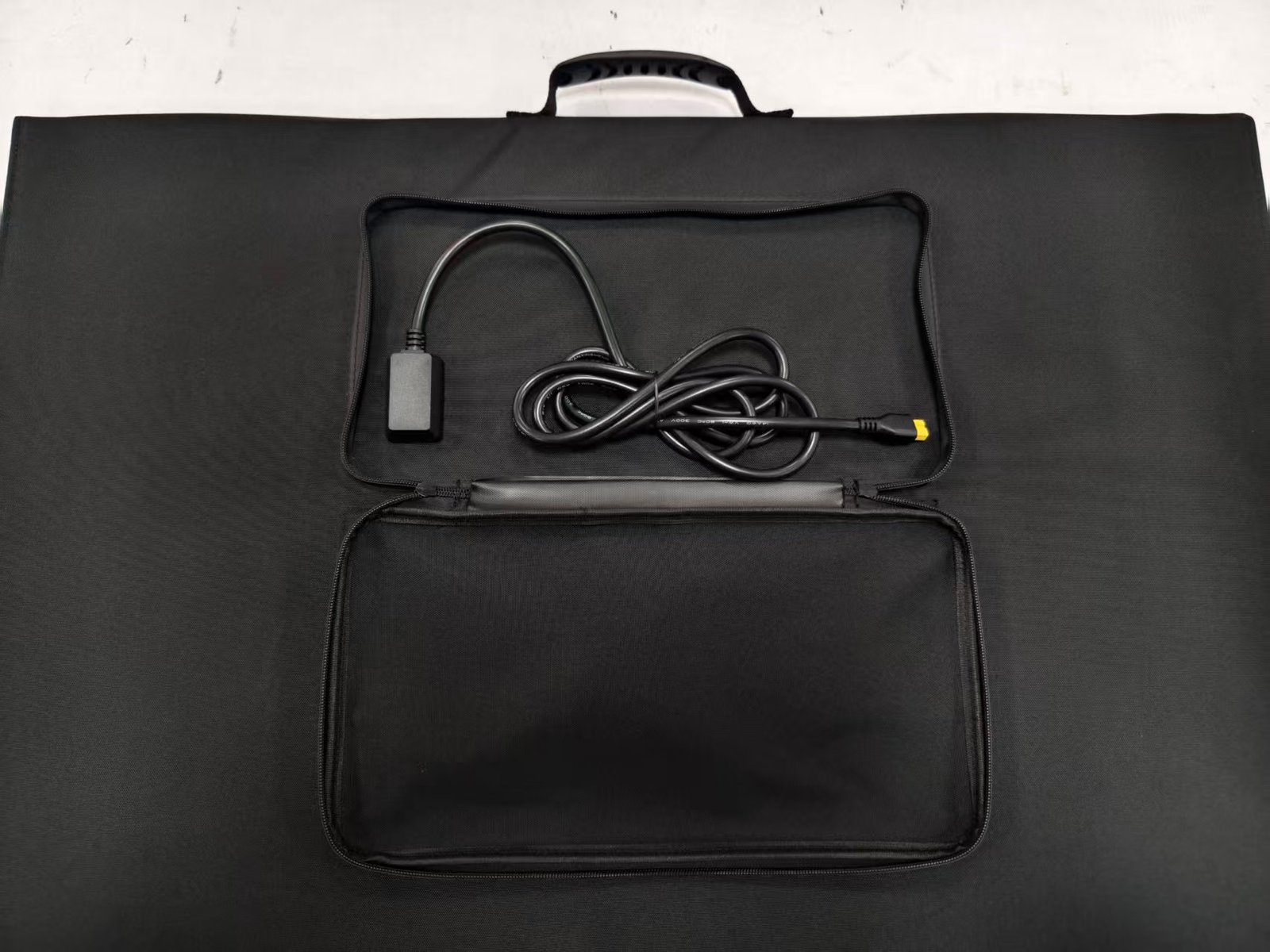 Pemsmart S400 Foldable Solar Panel - 400W MC4 Solar Charger product image 3